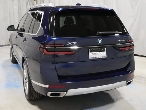 Used 2024 BMW X7 xDrive40i w/ Parking Assistance Package AWD/4WD image 19