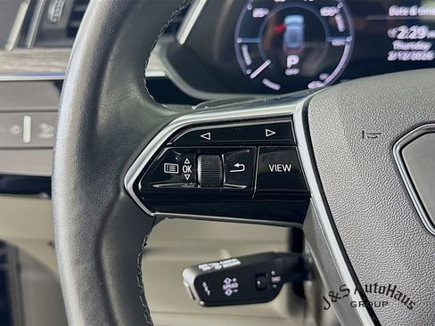 Used 2022 Audi e-tron Chronos w/ Chronos Package image 13