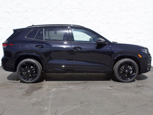 New 2026 Volkswagen Tiguan SE R-Line AWD/4WD image 5