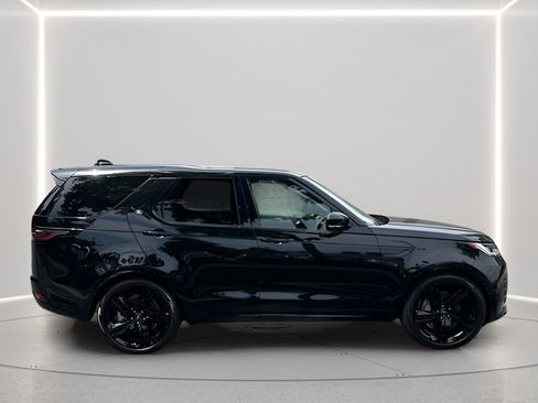 Certified 2025 Land Rover Discovery Dynamic SE AWD/4WD image 6