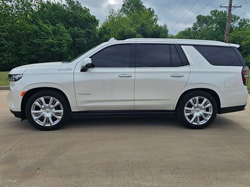 Used 2021 Chevrolet Tahoe High Country AWD/4WD image 2