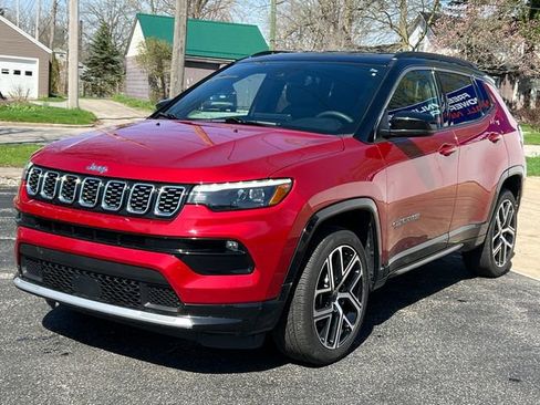 Used 2025 Jeep Compass Limited w/ Elite Group AWD/4WD image 45
