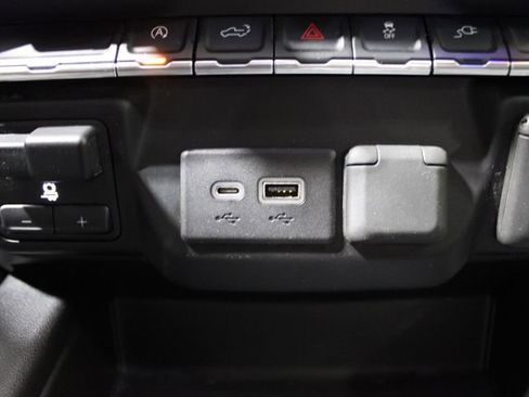 Used 2019 GMC Sierra 1500 SLT w/ SLT Premium Package image 55