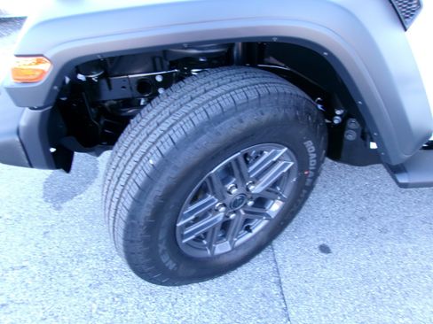 New 2026 Jeep Wrangler Sport AWD/4WD image 3