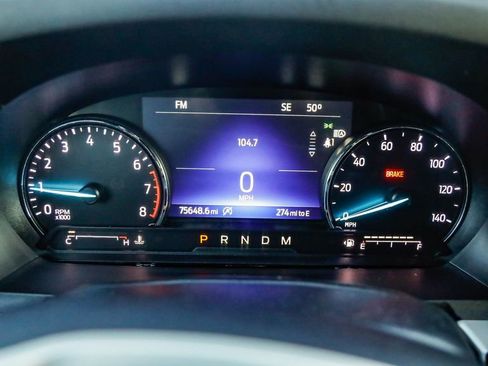 Used 2020 Ford Explorer XLT image 23