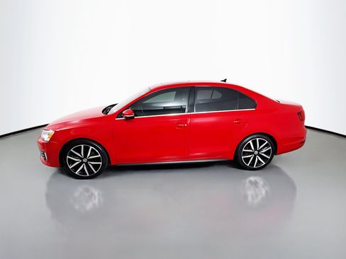 Used 2014 Volkswagen Jetta GLI FWD image 4