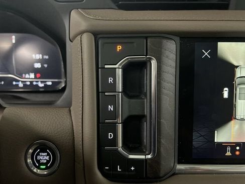 Certified 2023 GMC Yukon XL Denali w/ Denali Reserve Package AWD/4WD image 16
