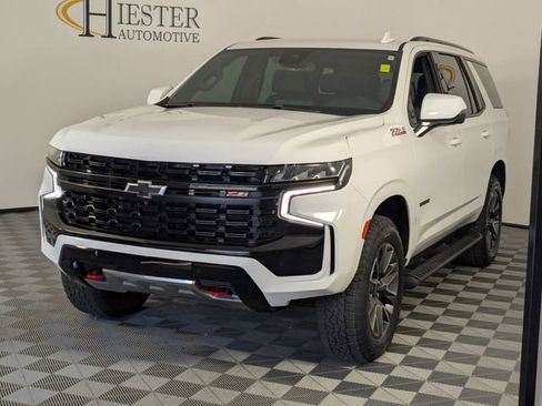 Used 2023 Chevrolet Tahoe Z71 w/ Luxury Package AWD/4WD image 4