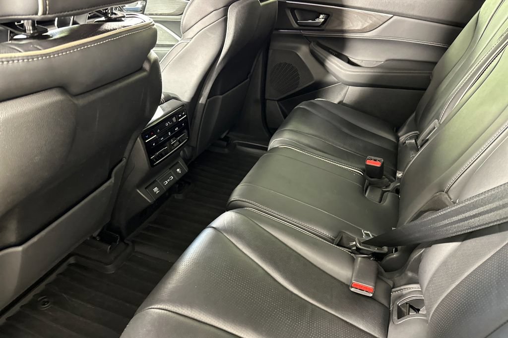 Used 2022 Acura MDX w/ Advance Package AWD/4WD image 13