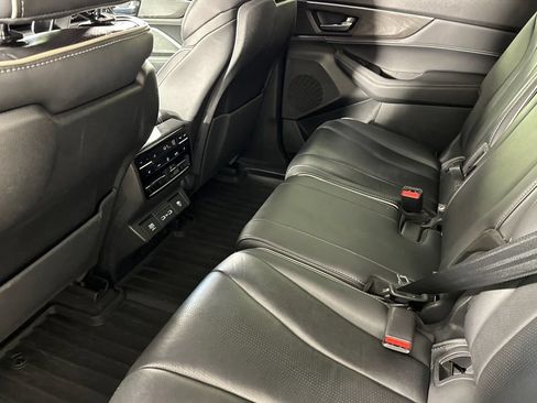 Used 2022 Acura MDX SH-AWD w/ Advance Package image 13