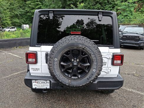 Certified 2022 Jeep Wrangler Unlimited Sport AWD/4WD image 6