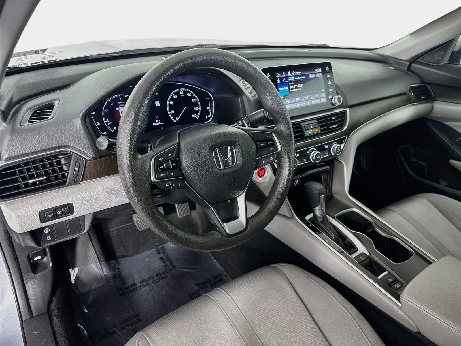 Used 2019 Honda Accord EX image 9