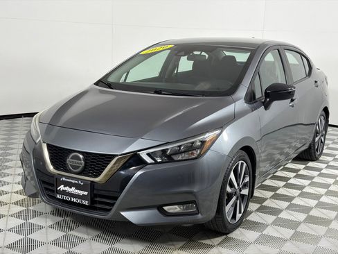 Used 2020 Nissan Versa SR w/ Convenience Package image 8