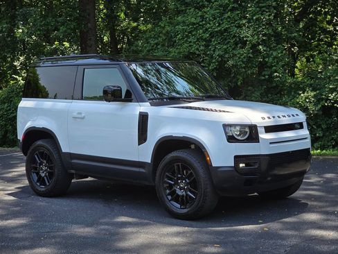 Used 2023 Land Rover Defender 90 S AWD/4WD image 8