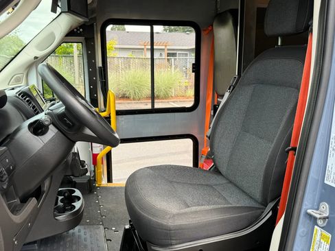 Used 2022 RAM ProMaster 3500 w/ Fleet Safety Group FWD image 13
