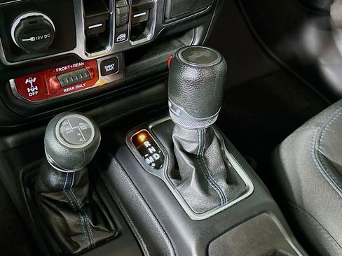 Used 2023 Jeep Wrangler Rubicon w/ Cold Weather Group image 24