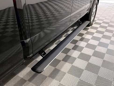 Used 2022 Ford F250 Platinum image 40