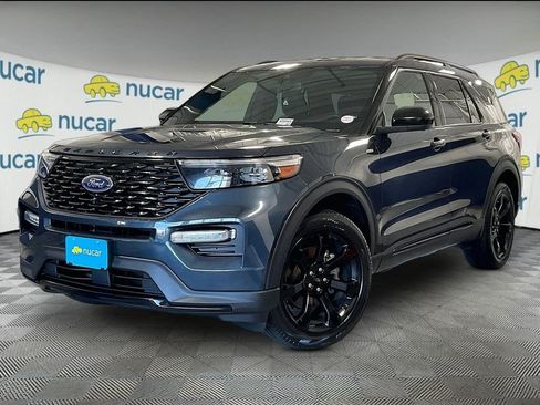 Used 2023 Ford Explorer ST-Line AWD/4WD image 3
