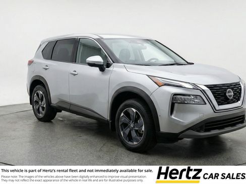 Used 2025 Nissan Rogue SV AWD/4WD image 1