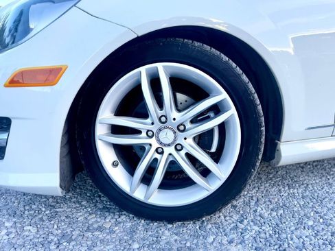 Used 2012 Mercedes-Benz C 300 4MATIC Sedan image 7