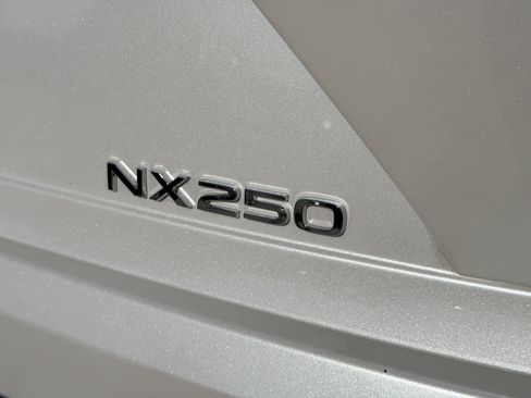Used 2022 Lexus NX 250 FWD image 11