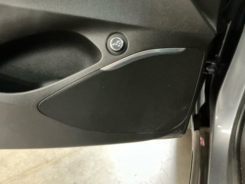 Used 2018 Buick Enclave Essence w/ Trailering Package FWD image 27