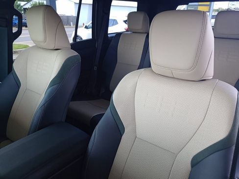 Used 2026 Lexus GX 550 w/ Accessory Package (CT) AWD/4WD image 16