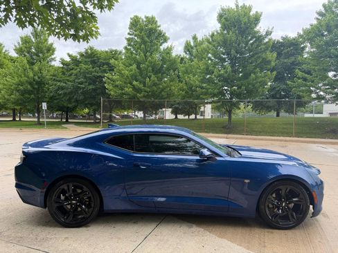 Used 2019 Chevrolet Camaro LT w/ RS Package RWD image 7