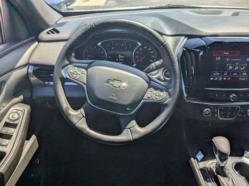 Used 2023 Chevrolet Traverse LT FWD image 25