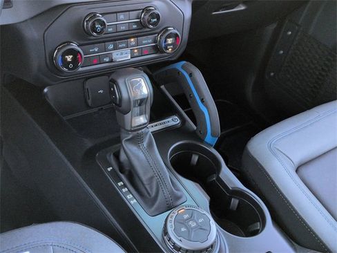 Used 2023 Ford Bronco Black Diamond image 17