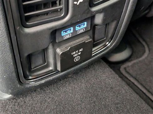 Used 2020 Jeep Grand Cherokee Limited image 28