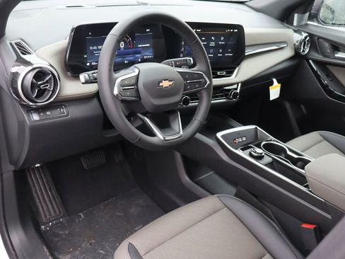 New 2026 Chevrolet Equinox LT image 6