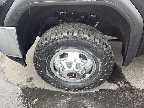 Used 2022 GMC Sierra 3500 SLE w/ SLE Value Package AWD/4WD image 29