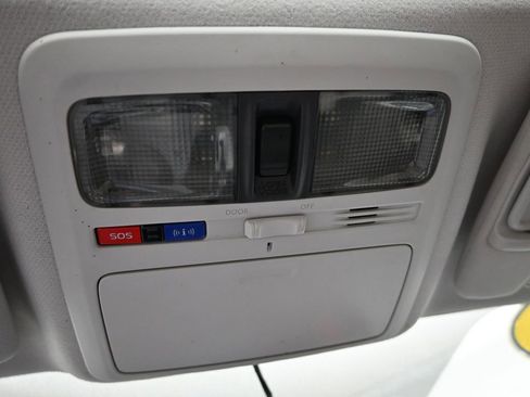 Used 2018 Subaru Forester 2.5i Limited image 21