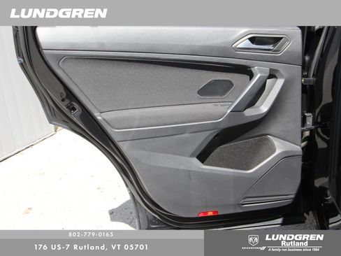 Used 2020 Volkswagen Tiguan S image 36