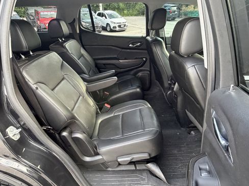 Used 2020 GMC Acadia SLT FWD image 10