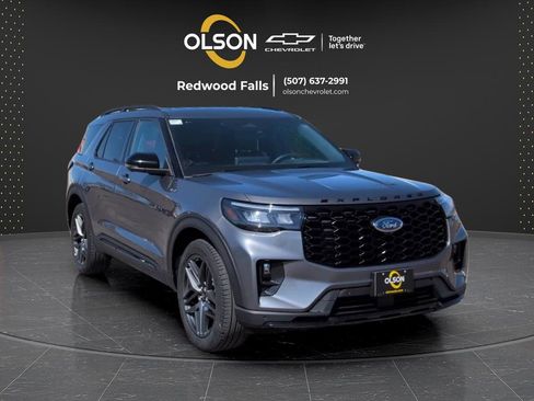 Used 2025 Ford Explorer ST-Line w/ ST-Line Street Pack AWD/4WD image 15