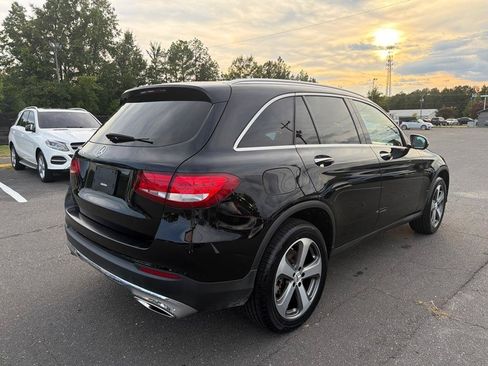 Used 2019 Mercedes-Benz GLC 300 image 4