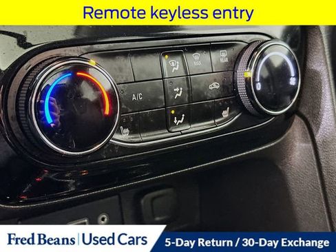 Used 2020 Buick Encore GX Preferred w/ Cold Weather Comfort Package image 19