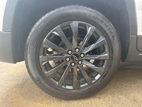 Used 2023 Chevrolet Traverse RS w/ LPO, Floor Liner Package FWD image 15