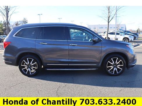 Used 2019 Honda Pilot Elite image 8