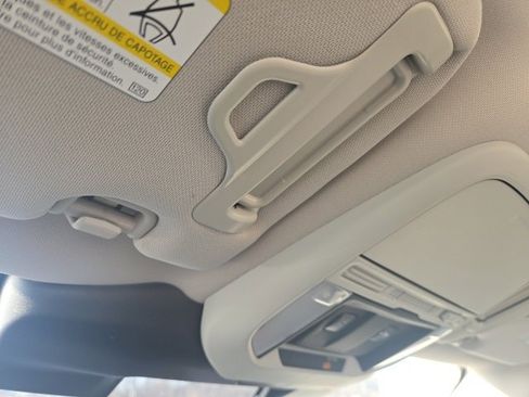 Used 2023 Subaru Forester image 5