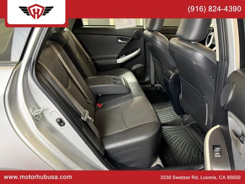 Used 2013 Toyota Prius Four w/ Deluxe Solar Roof Pkg FWD image 55