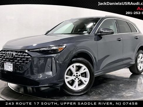 Certified 2025 Audi Q5 Premium w/ Convenience Package AWD/4WD image 1