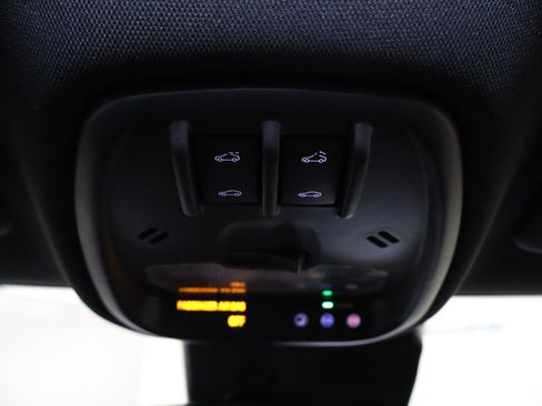 New 2026 Chevrolet Trax RS w/ Sunroof Package FWD image 28