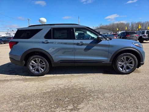 New 2026 Ford Explorer Active AWD/4WD image 8