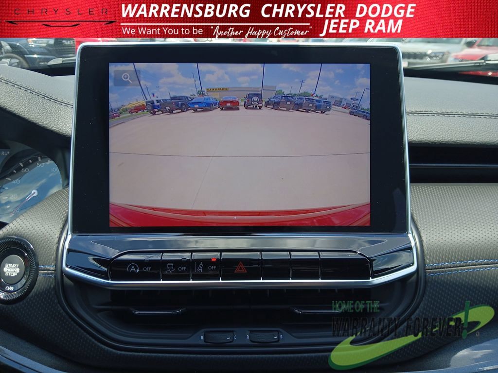 New 2026 Jeep Compass Latitude AWD/4WD image 22