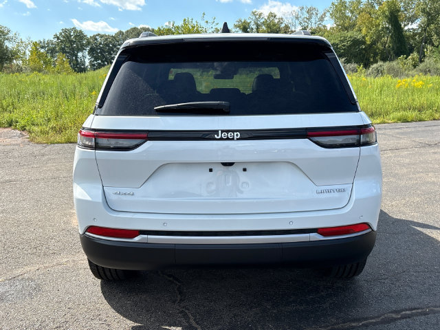 New 2027 Jeep Grand Cherokee Limited AWD/4WD image 3