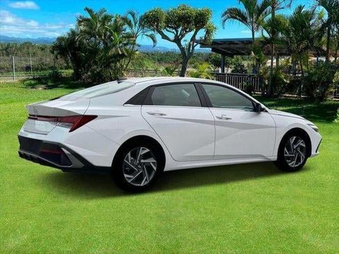 New 2025 Hyundai Elantra SEL image 26