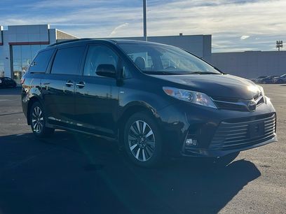 Used 2019 Toyota Sienna XLE